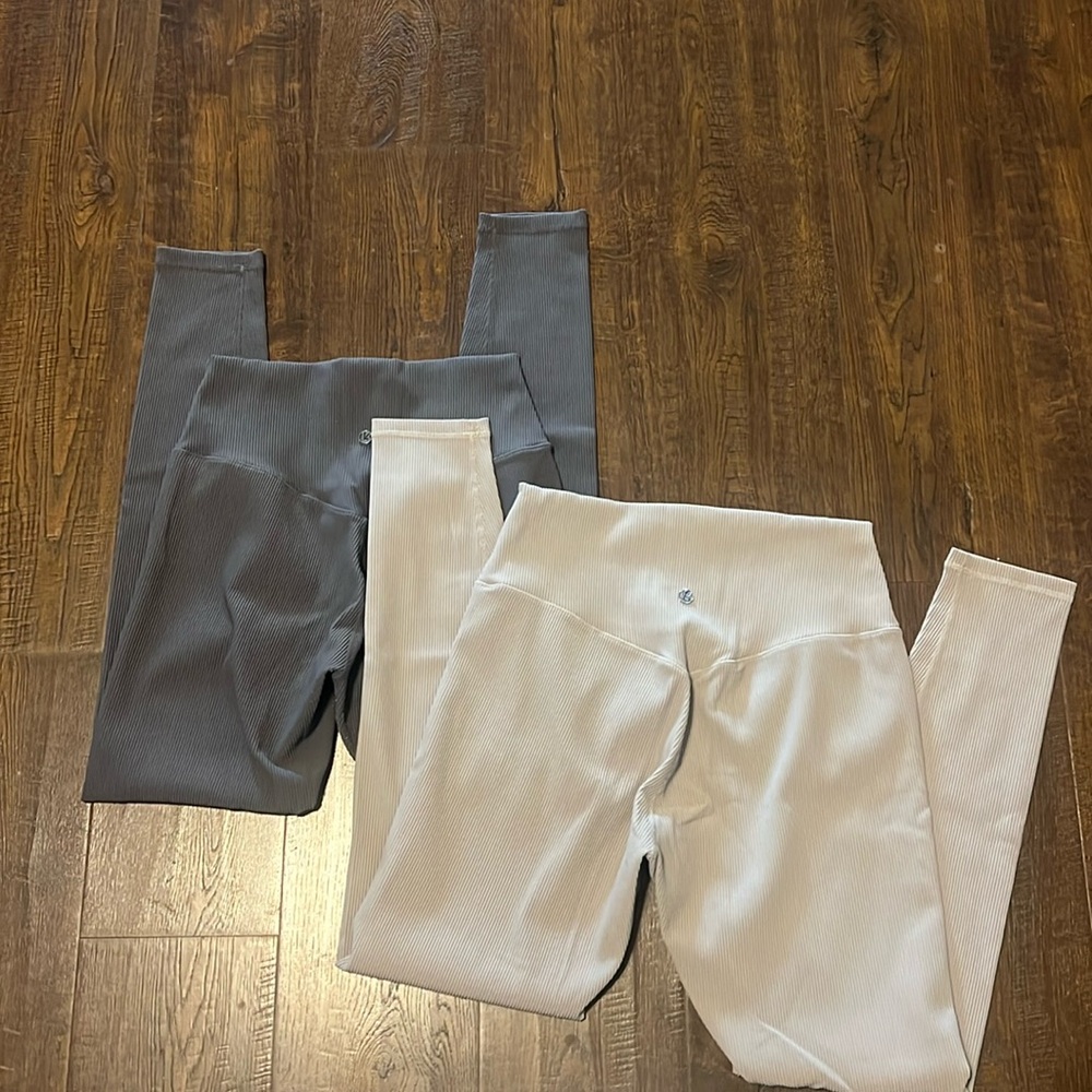 Buff bunny leggings lot of 2